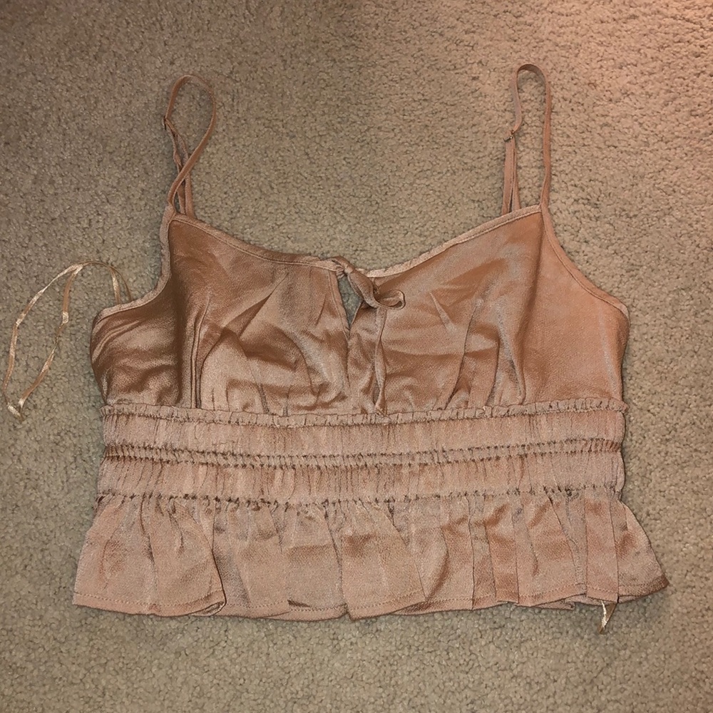 Isabel’s cabinet pink crop tank top